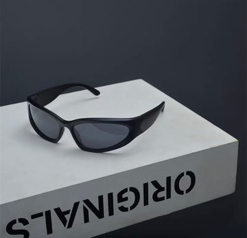 Yumi Futuristic Sunglasses(Black frame with black lenses)